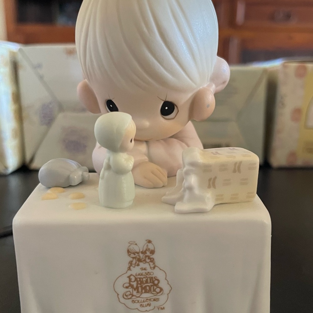 Precious Moments “My Happiness “ C0010 Porcelain Figurine